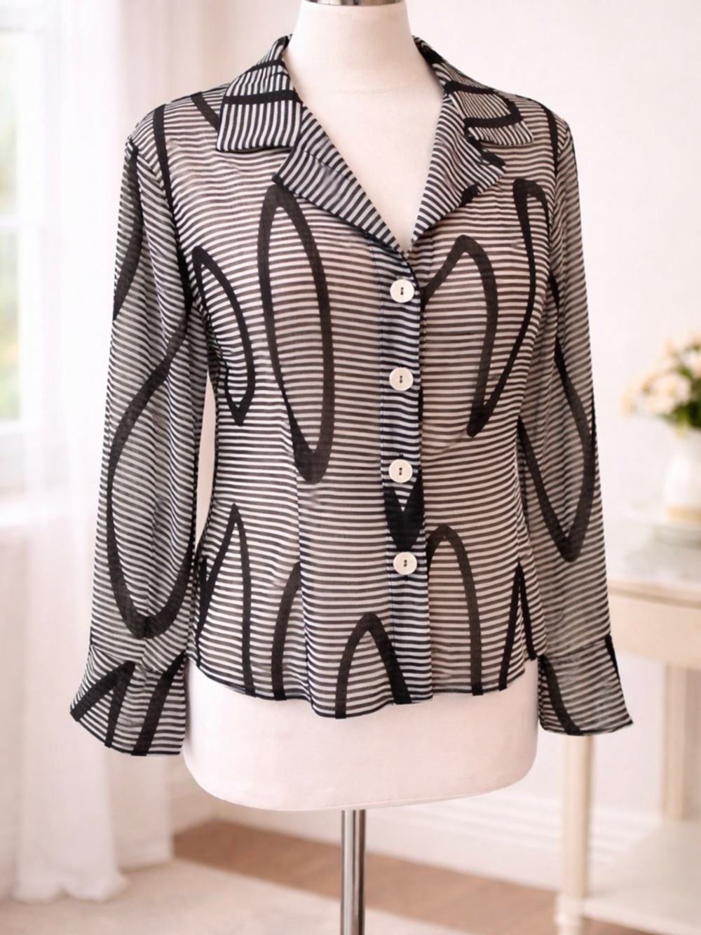 Linda Lundstrom Striped Black White geometric Women's sheer blouse sz 12 M L